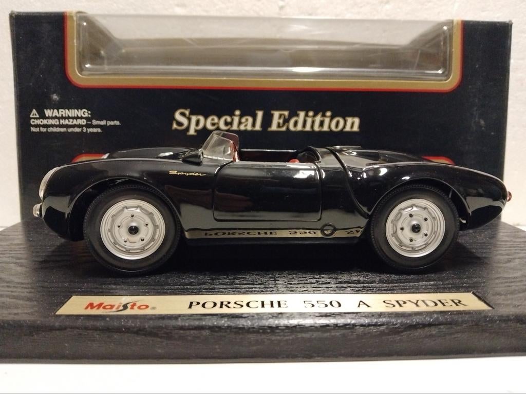 Porsche 550 A Spyder black Maisto metal 1:18 KRD, Hobby en Vrije tijd, Modelauto's | 1:18, Ophalen of Verzenden, Zo goed als nieuw