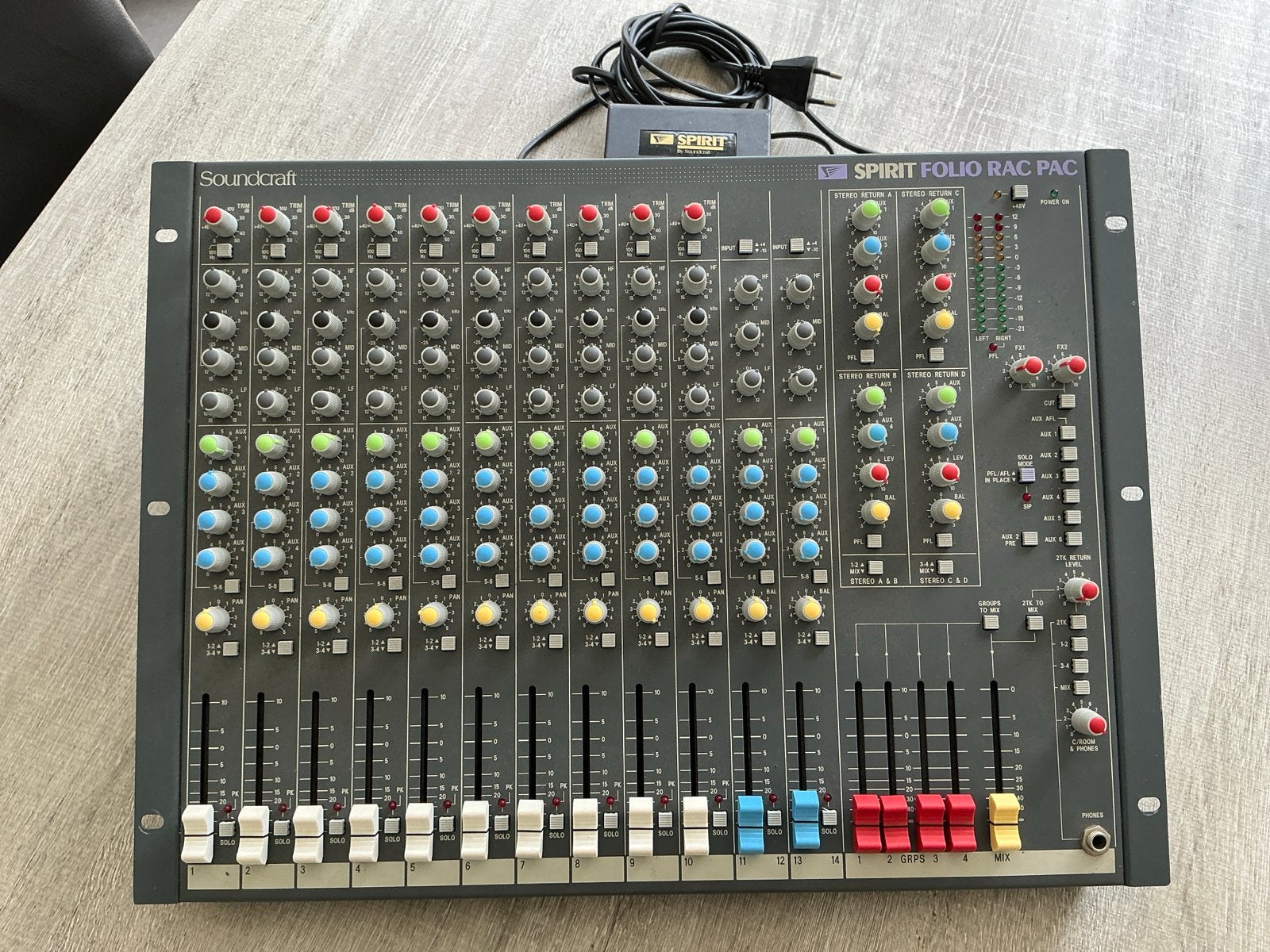 Soundcraft Spirit Folio Rac Pac Mengpaneel 14 kanaals, Muziek en Instrumenten, Ophalen of Verzenden, Gebruikt, 10 tot 20 kanalen