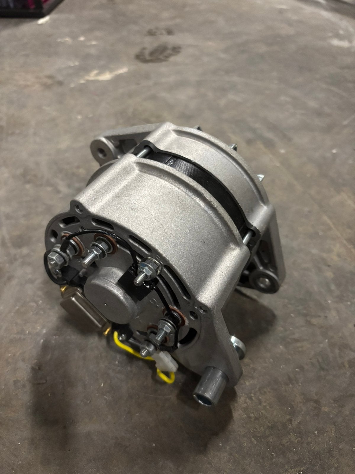 Dynamo 12V / 120A, Ophalen, Nieuw, Volvo