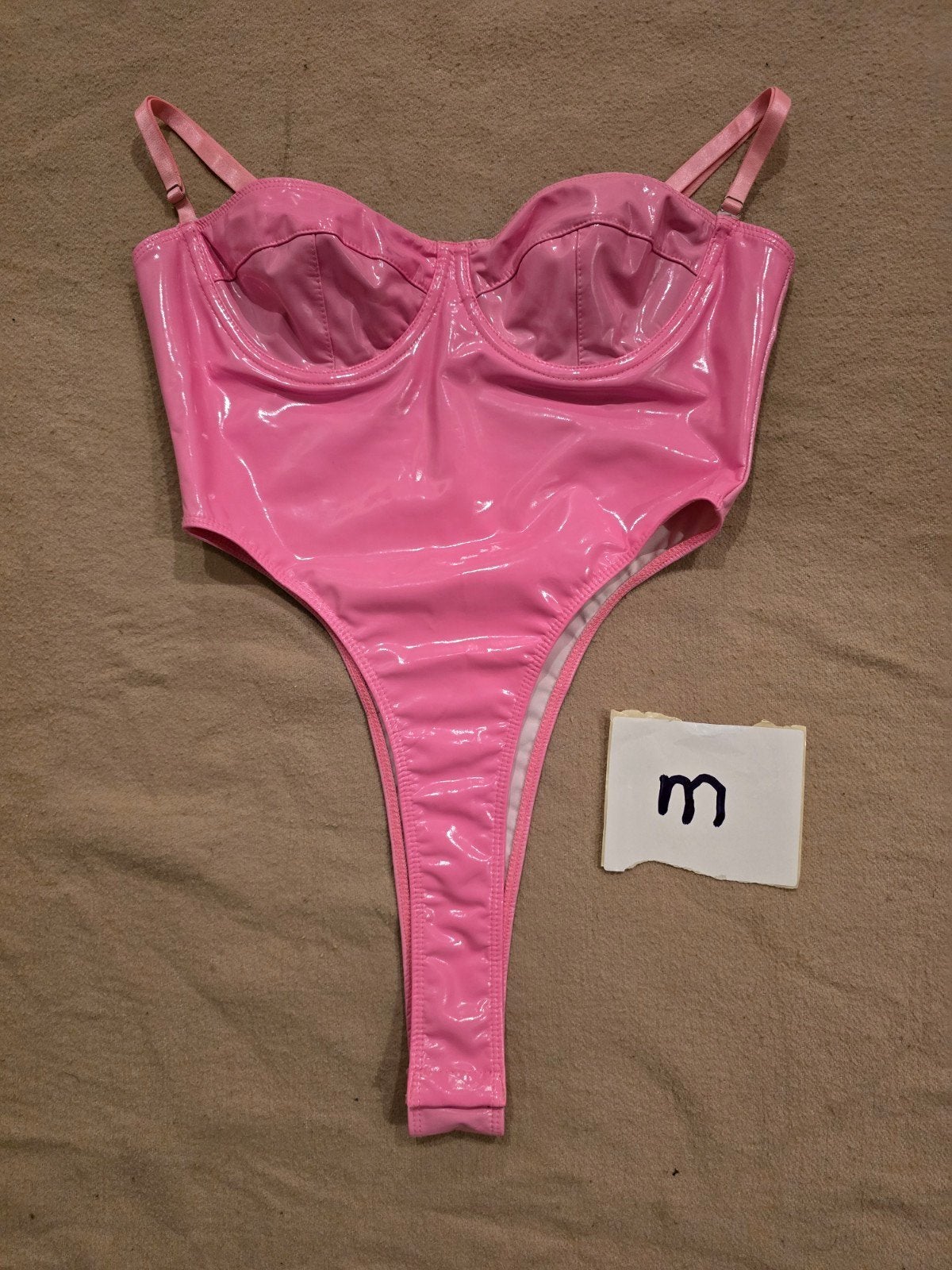 Roze lak body met hoge uitsnede, Kleding | Dames, Onbekend, Verzenden, Roze, Body of Korset