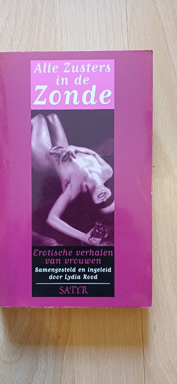 Alle Zusters in de Zonde - Erotische verhalen van vrouwen, Ophalen of Verzenden, Gelezen, Lydia Rood, Nederland