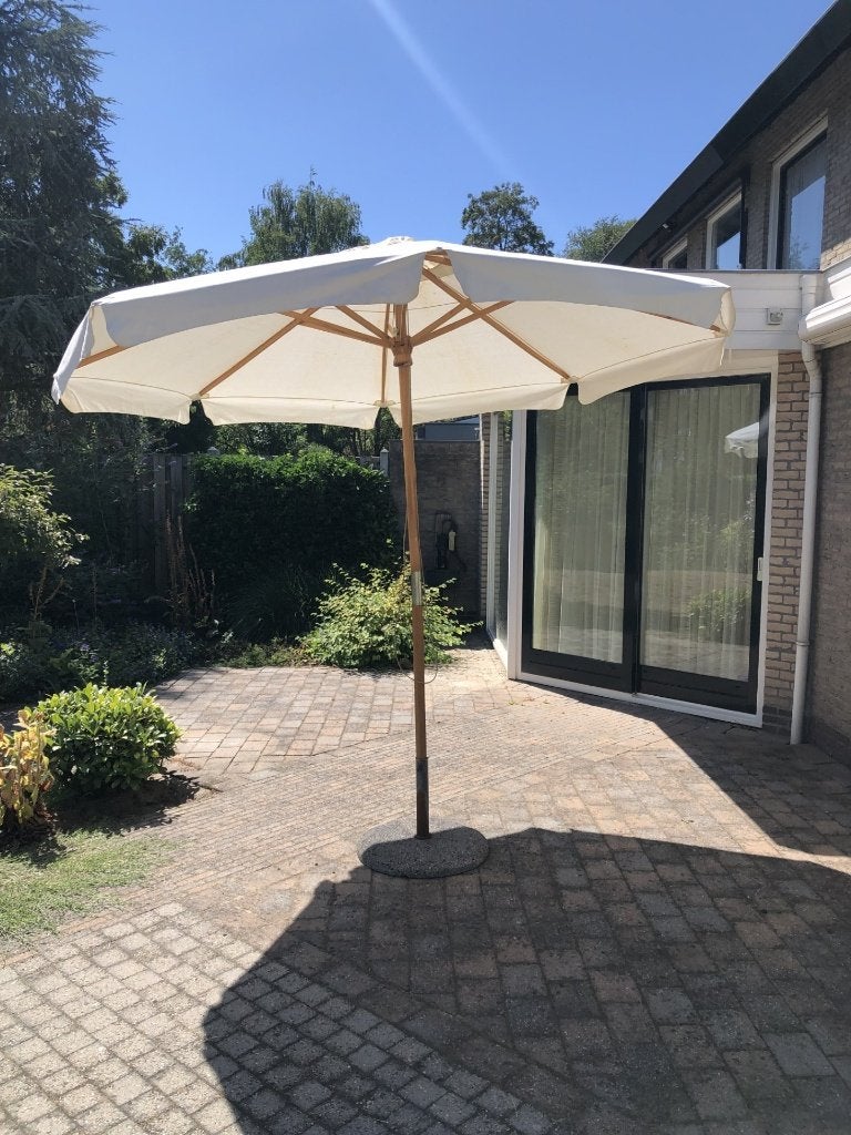 Parasol + hoes + voet, Ophalen, Gebruikt, 2 tot 3 meter, Stokparasol