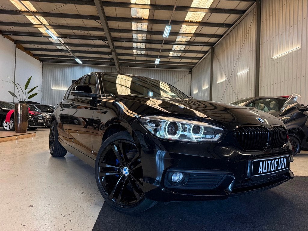 BMW 1-serie 116i Garantie mogelijk Dealer onderhouden Black, Auto's, 1-Serie, Zwart, Zwart, Origineel Nederlands