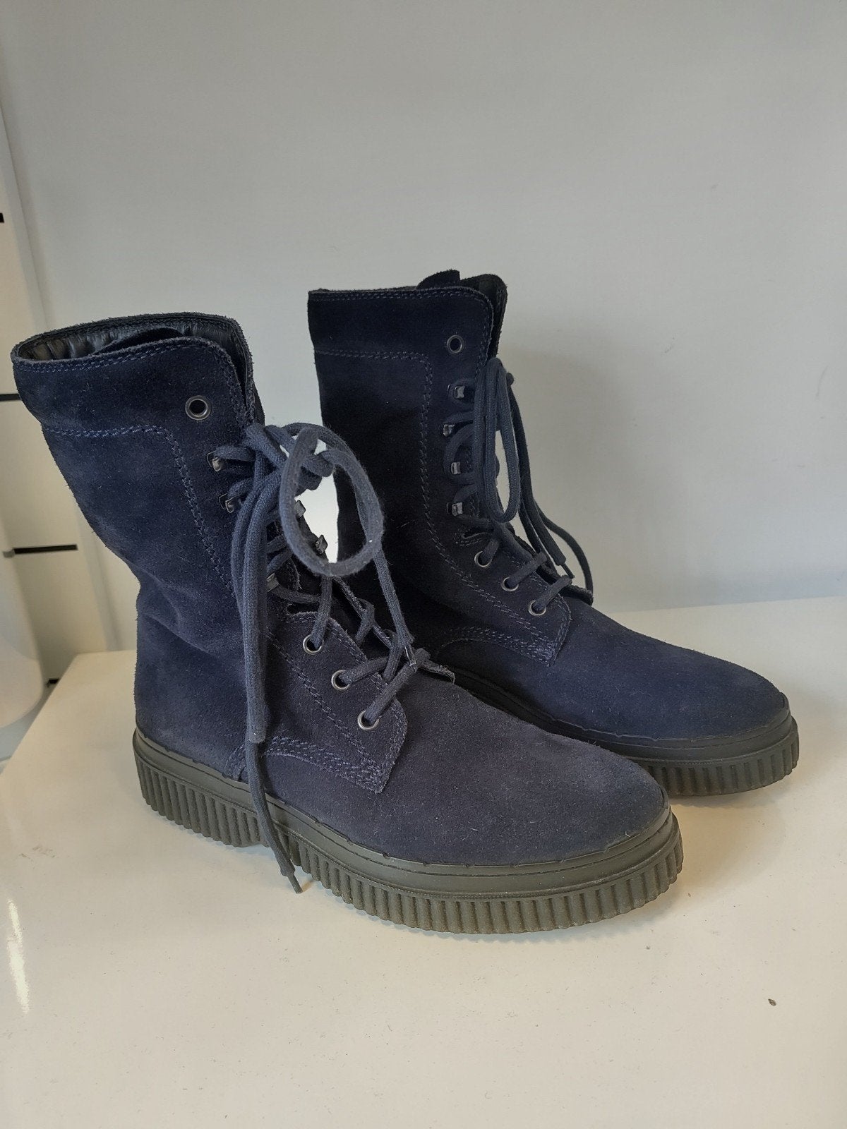 TOD'S donkerblauwe suède Laarsjes - Maat 40, Ophalen, TODS, Blauw, Lage of Enkellaarzen