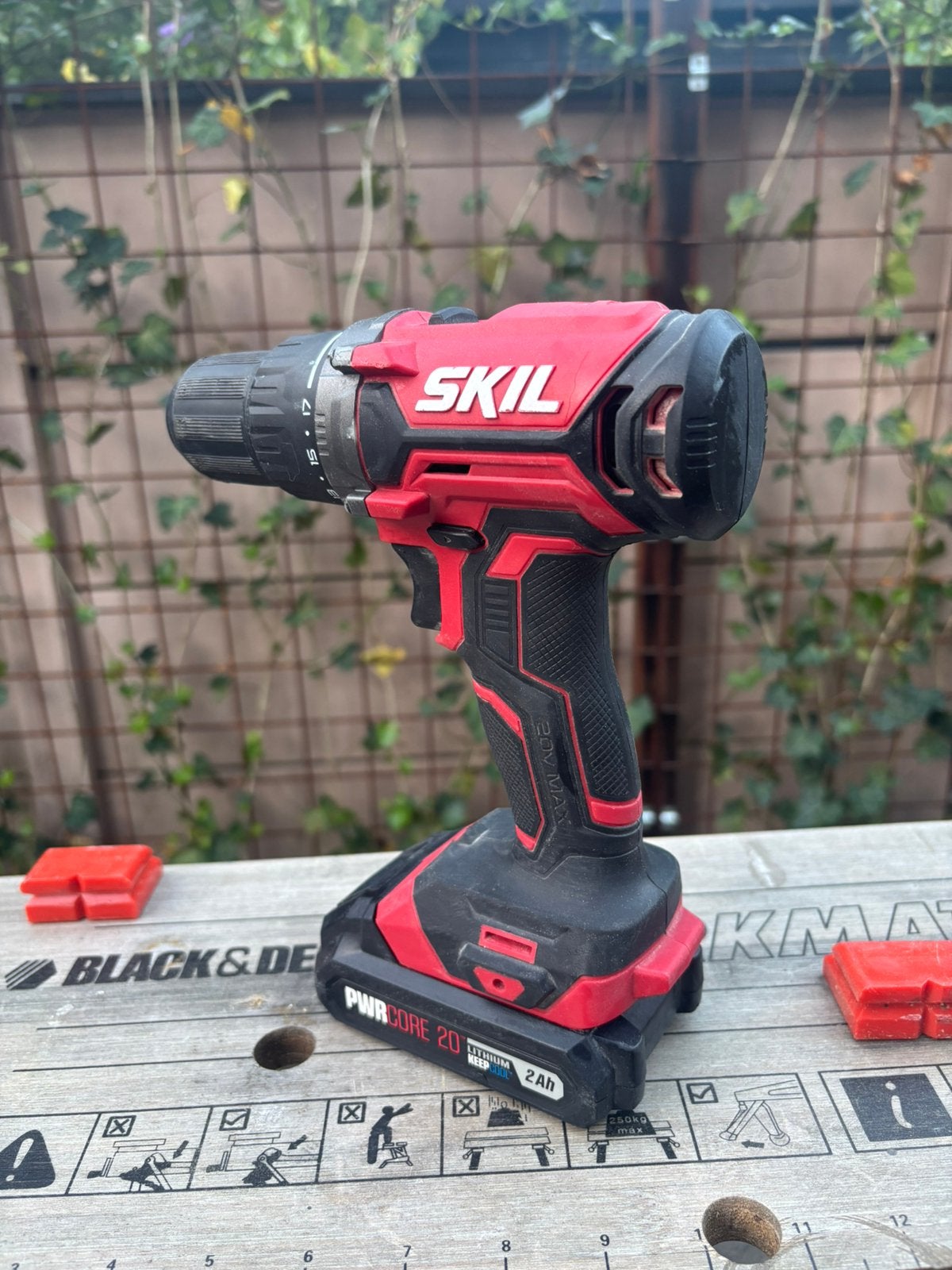 Boormachine skil 3008, Doe-het-zelf en Verbouw, Ophalen of Verzenden, Zo goed als nieuw, Boormachine