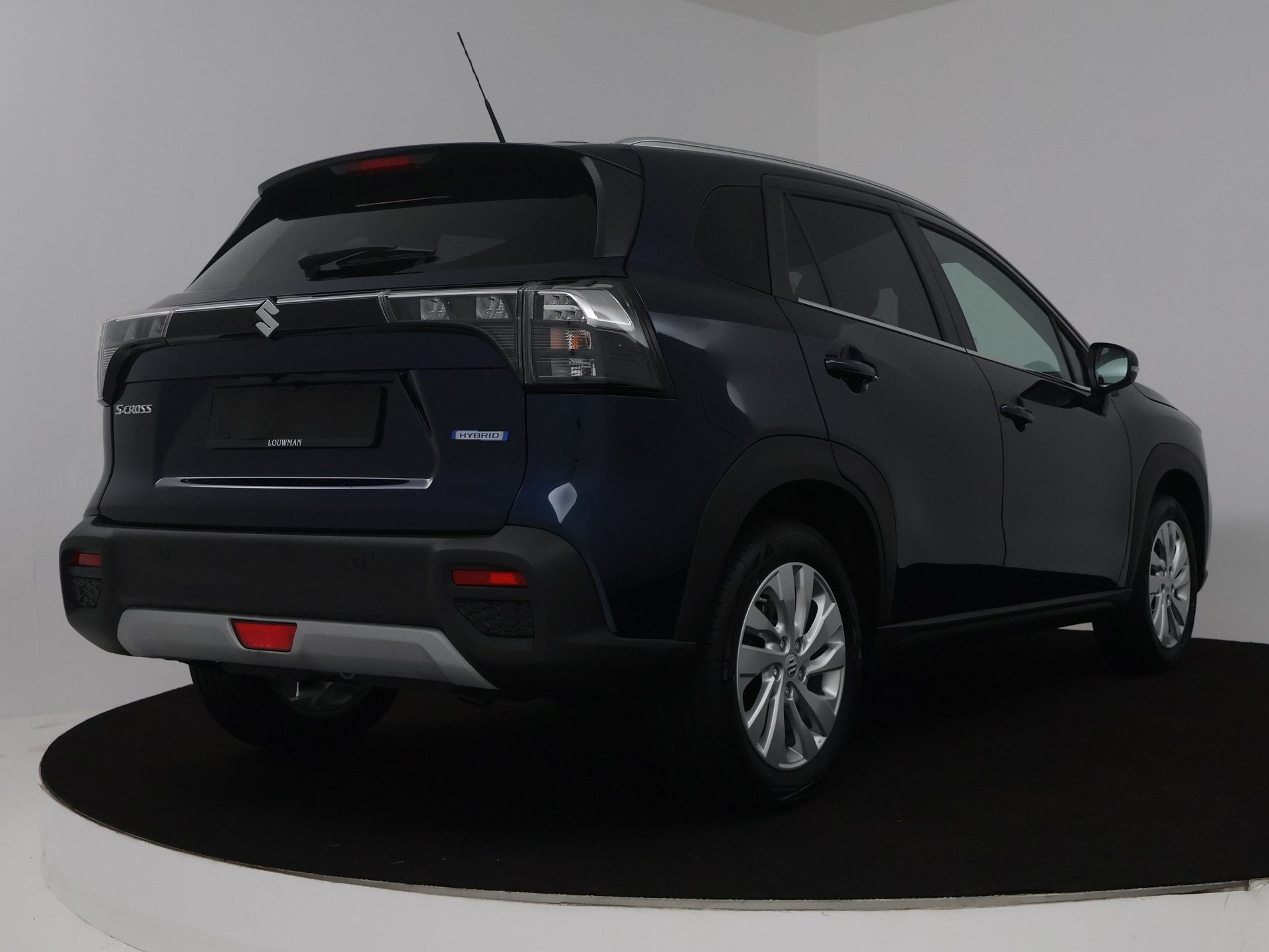 Suzuki S-Cross 1.4 Boosterjet Select Smart Hybrid | Apple Ca, Auto's, Voorwielaandrijving, Stof, Zwart, 4 cilinders