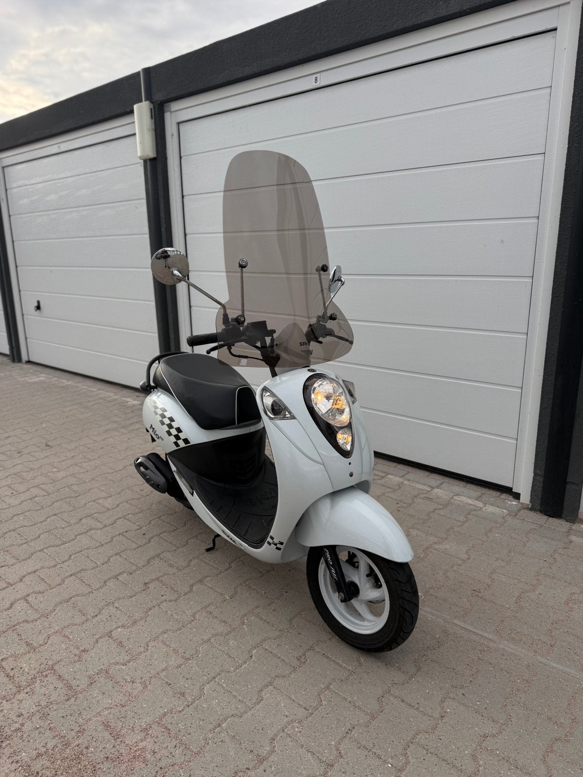 Sym mio 50 (lage kmstand), Zo goed als nieuw, Benzine, 50 cc, Maximaal 25 km/u