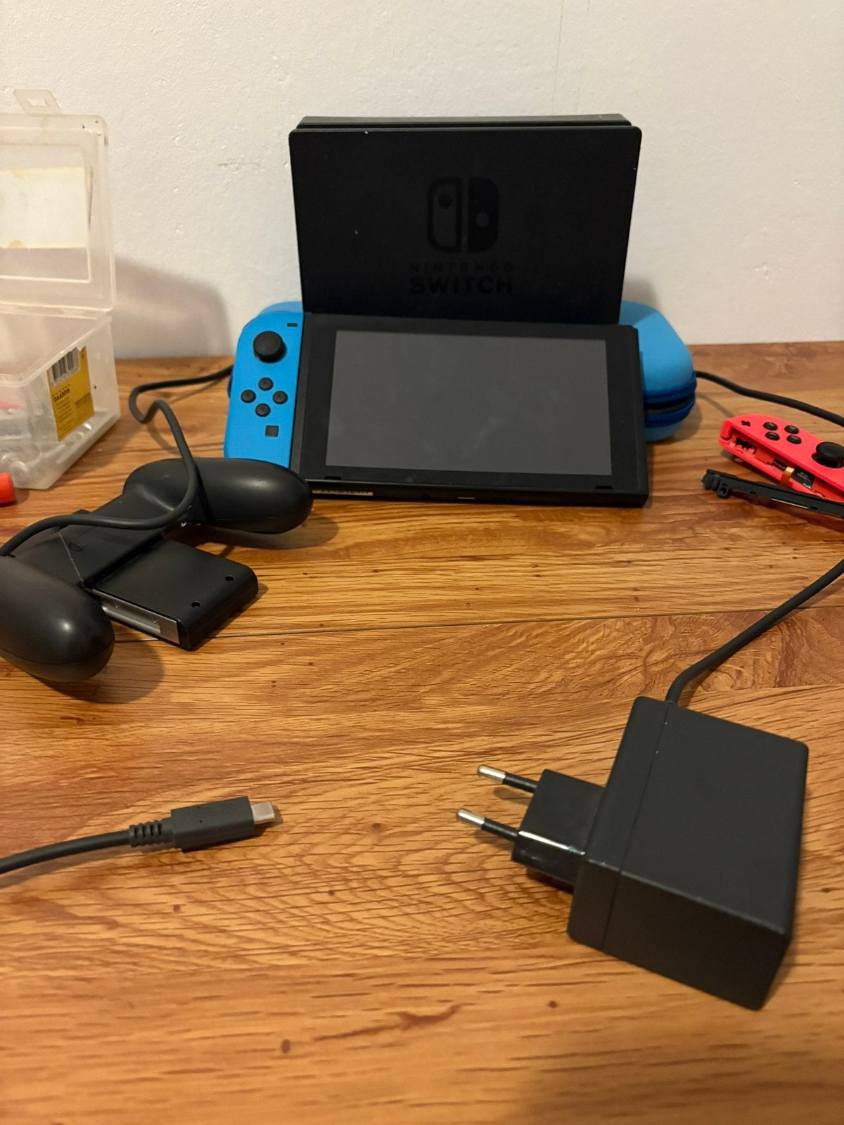 Nintendo Switch met controller, hoes en Mortal Kombat 1, Met games, Ophalen of Verzenden, Zo goed als nieuw, Switch Original