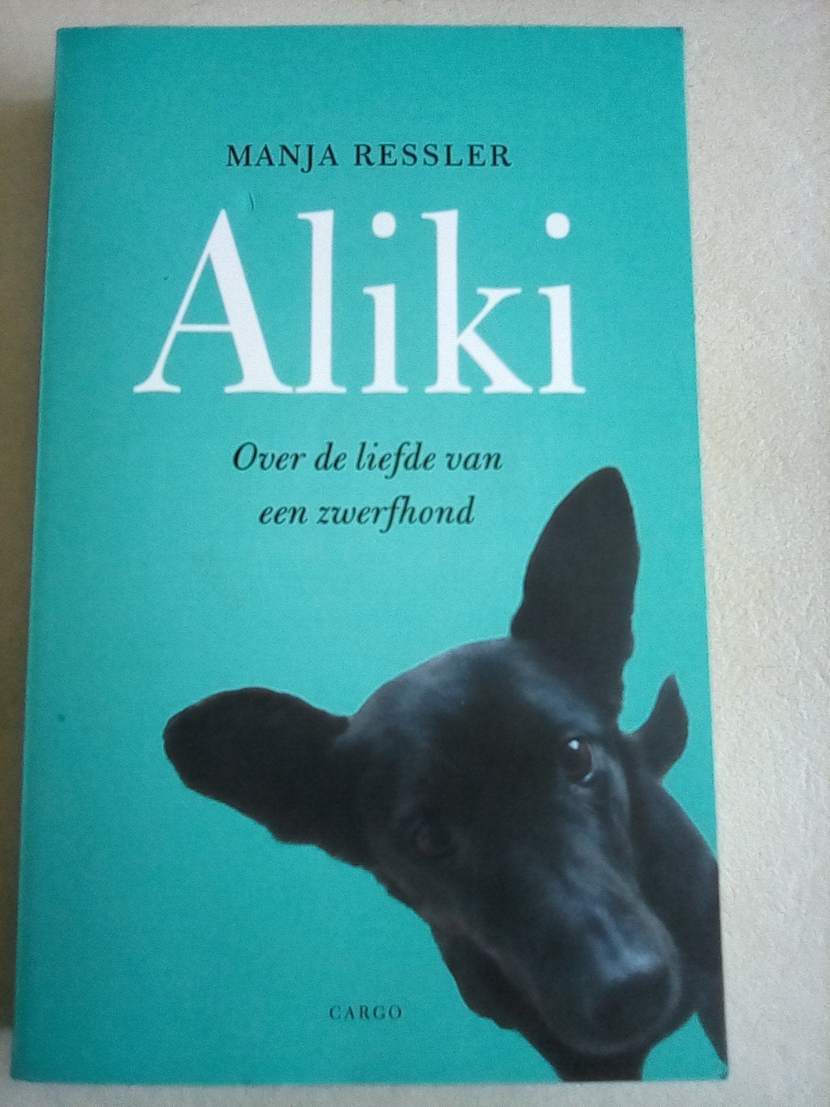 Aliki - Manja Ressler, Ophalen of Verzenden, Zo goed als nieuw, Honden