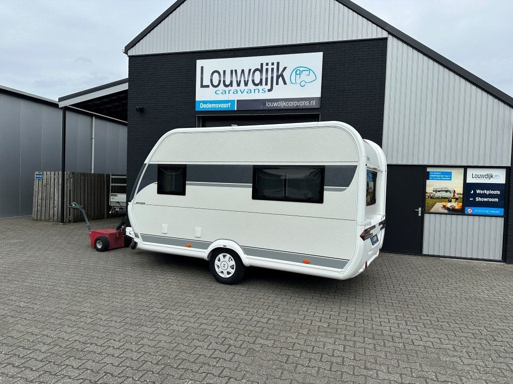 HOBBY On Tour 390 SF ’26 (Vastbed, Treinzit), Vast bed, Hobby, Bedrijf, 5 tot 6 meter