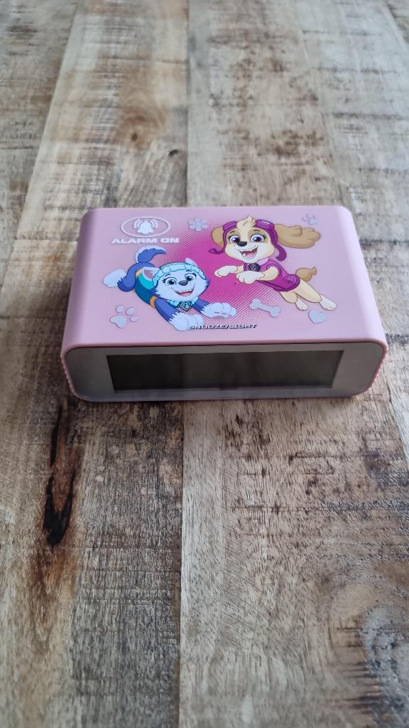 Paw Patrol Kinder wekker kleur roze., Witgoed en Apparatuur, Wekkers, Ophalen of Verzenden, Zo goed als nieuw, Digitaal