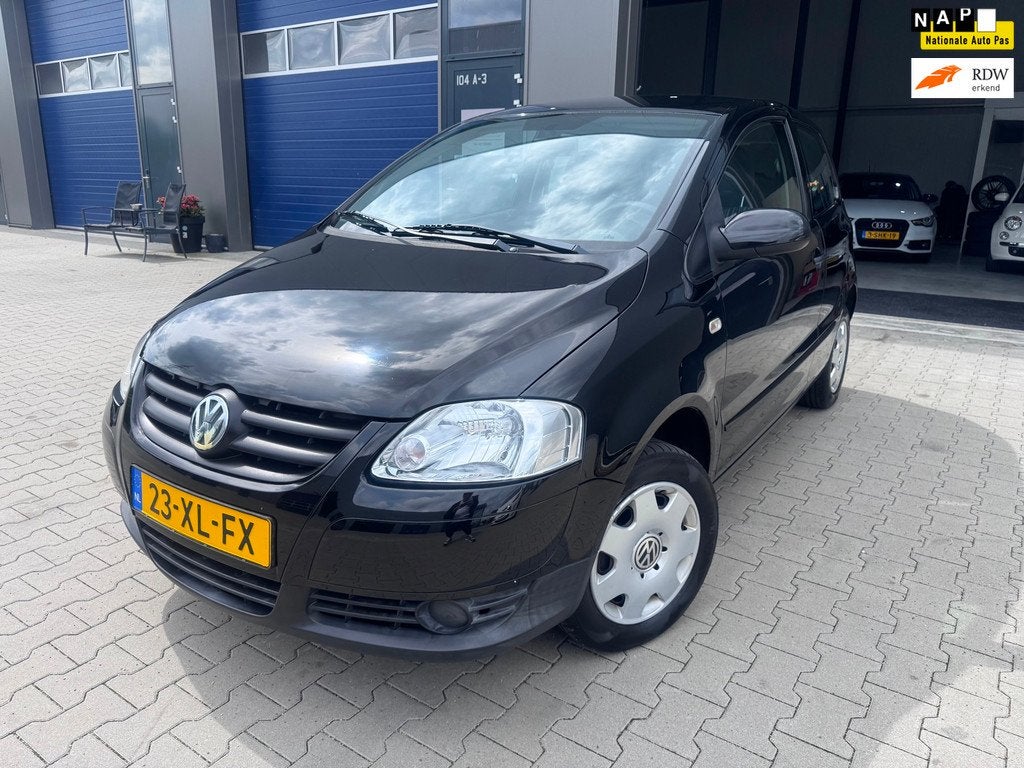 Volkswagen Fox 1.2 Trendline nap!, Auto's, Volkswagen, Stof, Zwart, 4 stoelen, 1198 cc