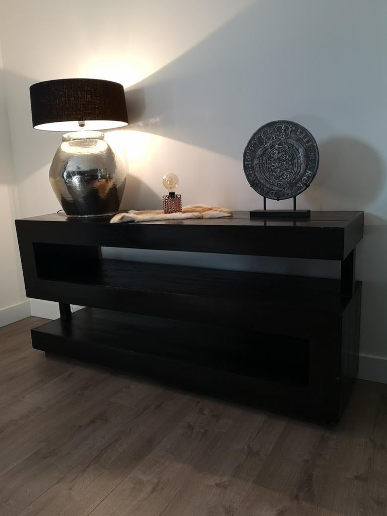 Zwarte houten Indonesische sidetable/tv-meubel met 2 planken, Ophalen, Gebruikt, 50 tot 75 cm, 150 tot 200 cm