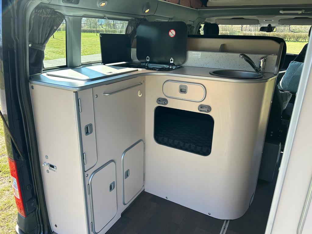 Ford TRANSIT-NUGGET 2.2 TDCI 141 PK Fabrieks Buscamper Hefda, Caravans en Kamperen, Buscamper of Camperbus, Ringverwarming, Info@autoverkoopheerenveen.nl
