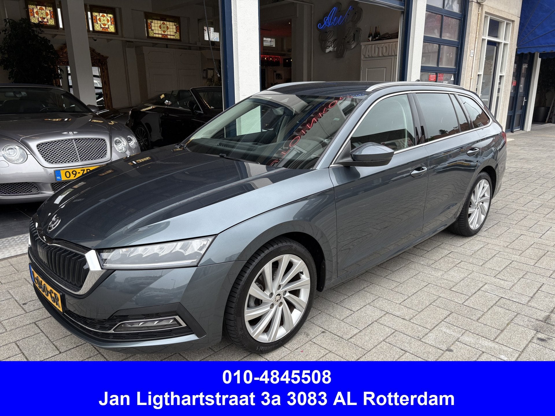 Skoda Octavia Combi 1.0 e-TSI Business Edition FULL OPTIONS/, Parkeersensor, Gebruikt, Euro 6, 23 km/l