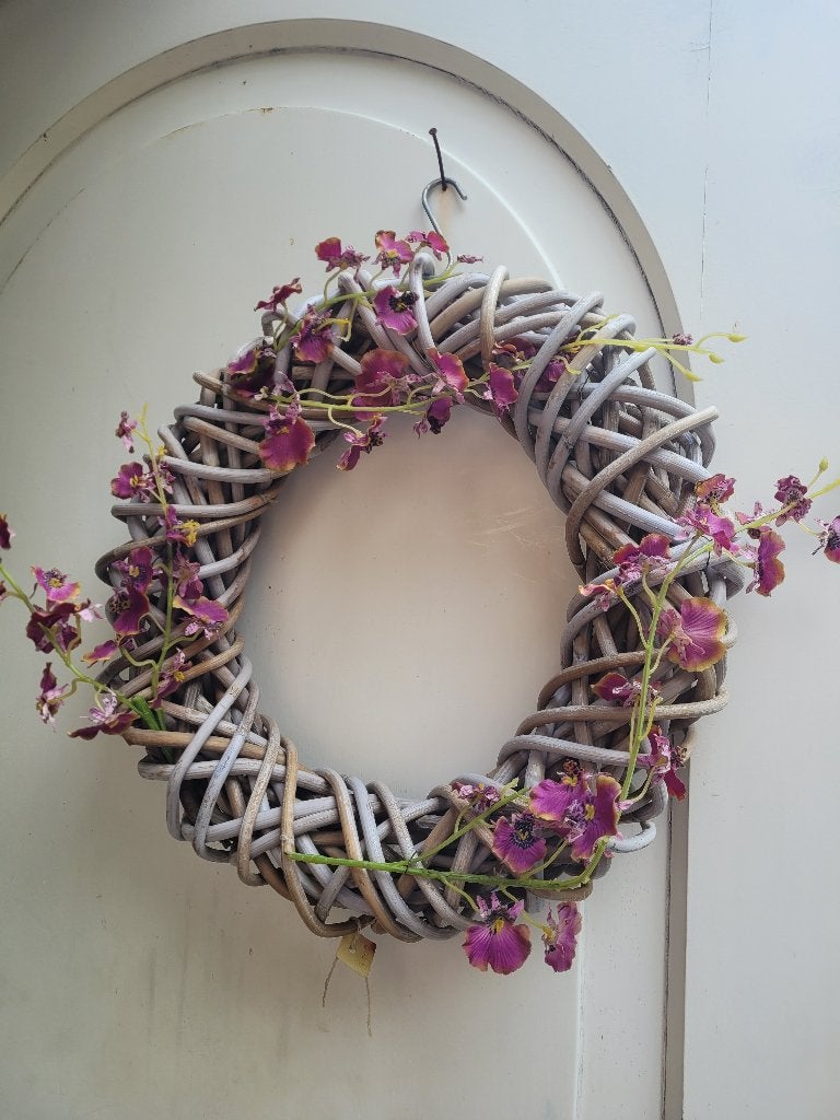 Krans met kunstbloemen foto 1 t/m 3, 40 cm, Heikant 21 Kaatsheuvel, Krans, Belle Vieille Brocante