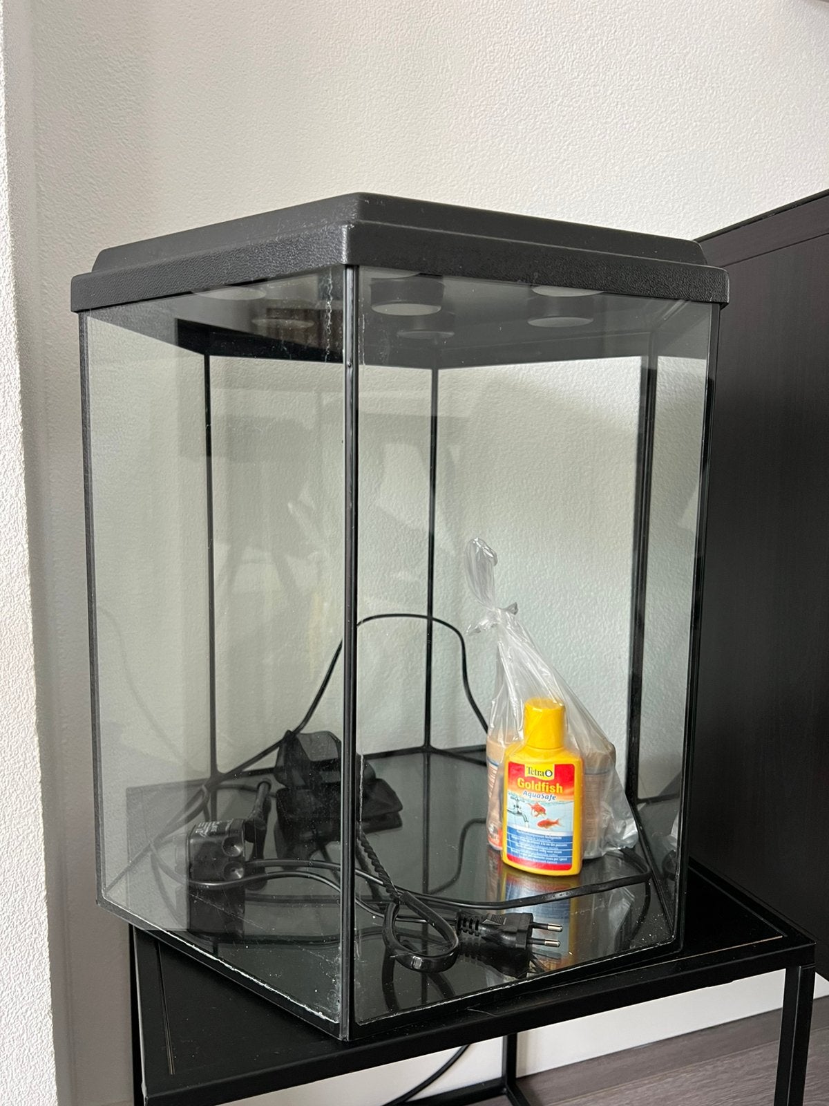 Aquarium 60 liter met filter en benodigdheden, Dieren en Toebehoren, Vissen | Aquaria en Toebehoren, Ophalen, Zo goed als nieuw