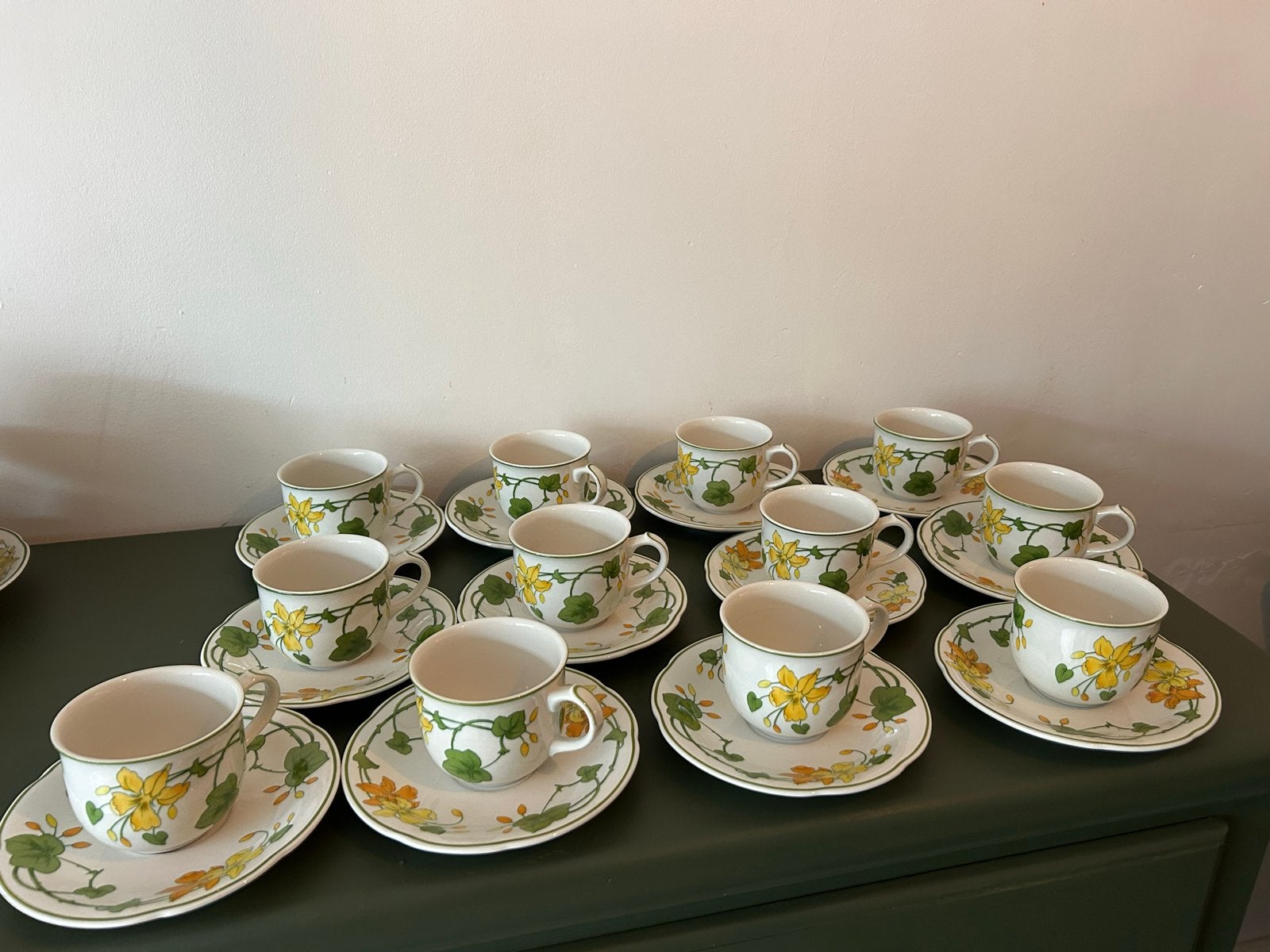 Villeroy & Boch Geranium theeservies - 12 koppen & schotels, Huis en Inrichting, Villeroy & Boch, Vintage, Ophalen of Verzenden
