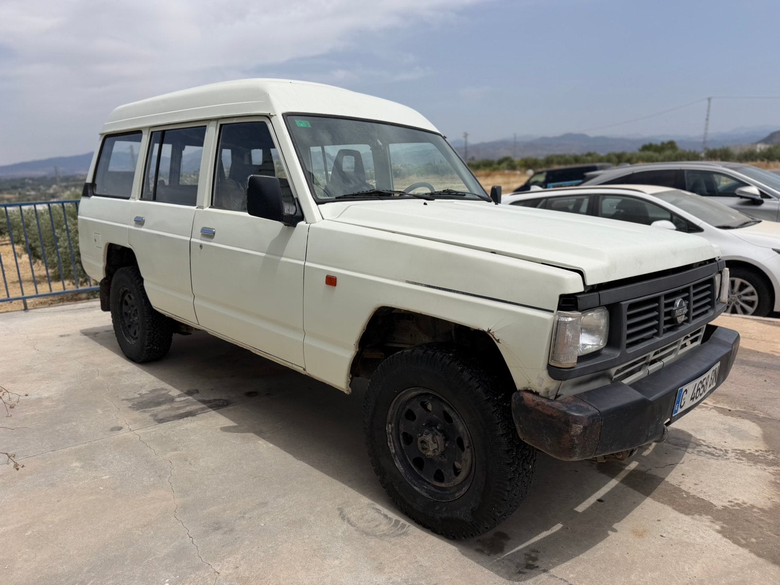 Nissan Patrol 2.8D 1996 270 000 km 9-zits roestvrij chassis!, Auto's, Nissan, 2826 cc, Leder en Stof, Wit, Patrol