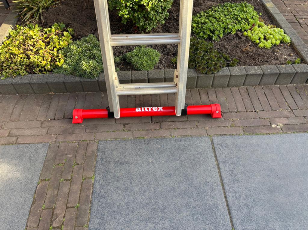 Altrex stabiliteitbalk 80 cm, Ophalen of Verzenden, Nieuw, Minder dan 2 meter