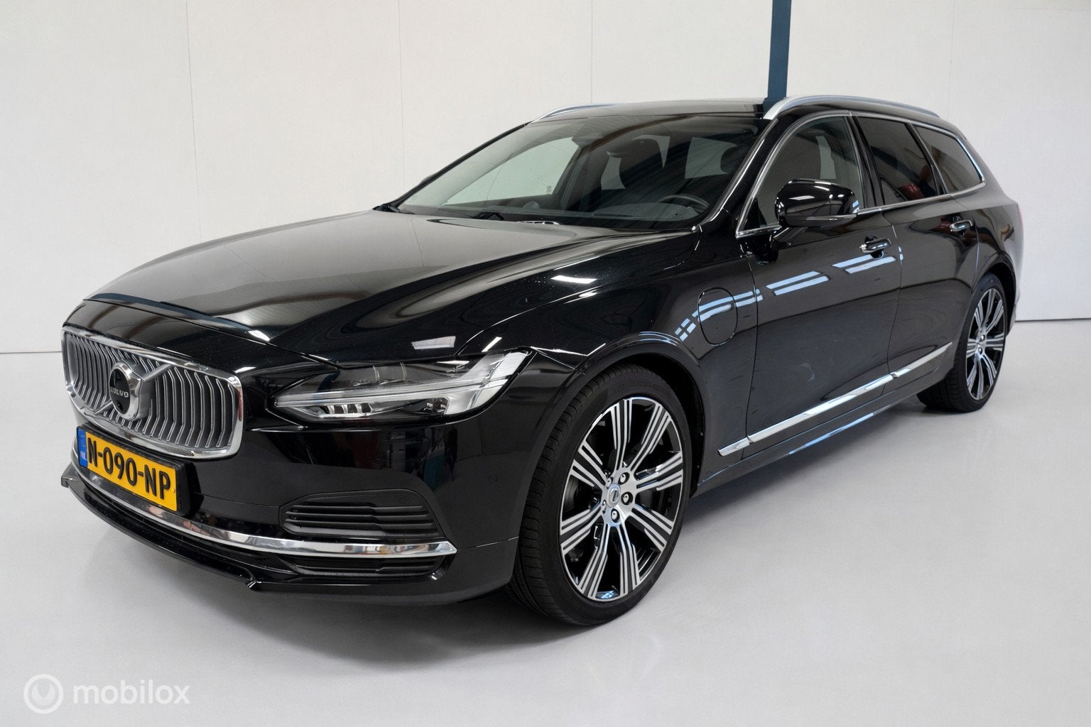 Volvo V90 2.0 T8 AWD Inscription Exclusive 1E EGENAAR / BTW, Auto's, Volvo, Automaat, Euro 6, 4 cilinders, 1969 cc
