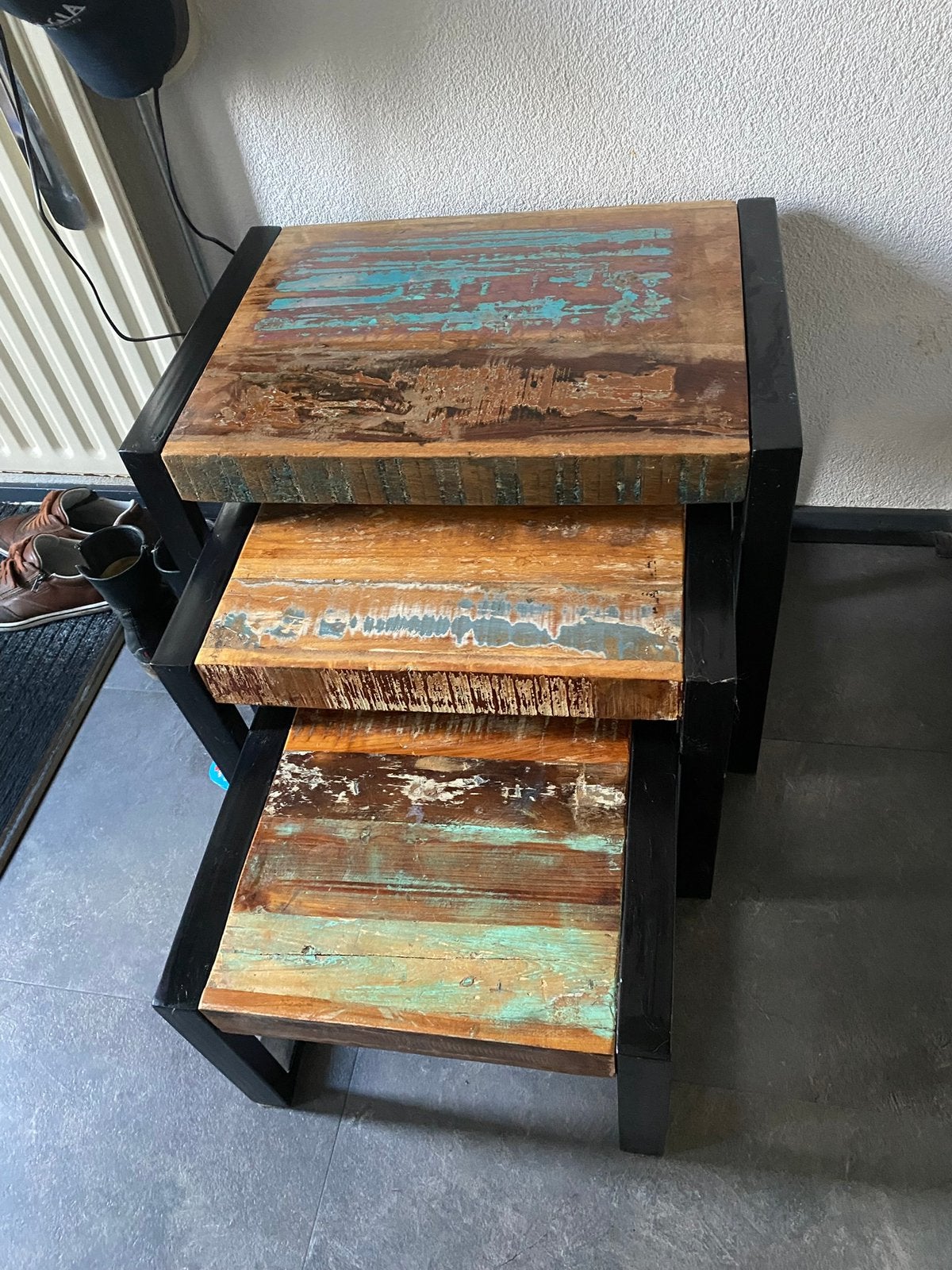 Boothout set 3 bijzettafels boodhout met staal, Minder dan 55 cm, Metaal of Aluminium, Rond, Zo goed als nieuw
