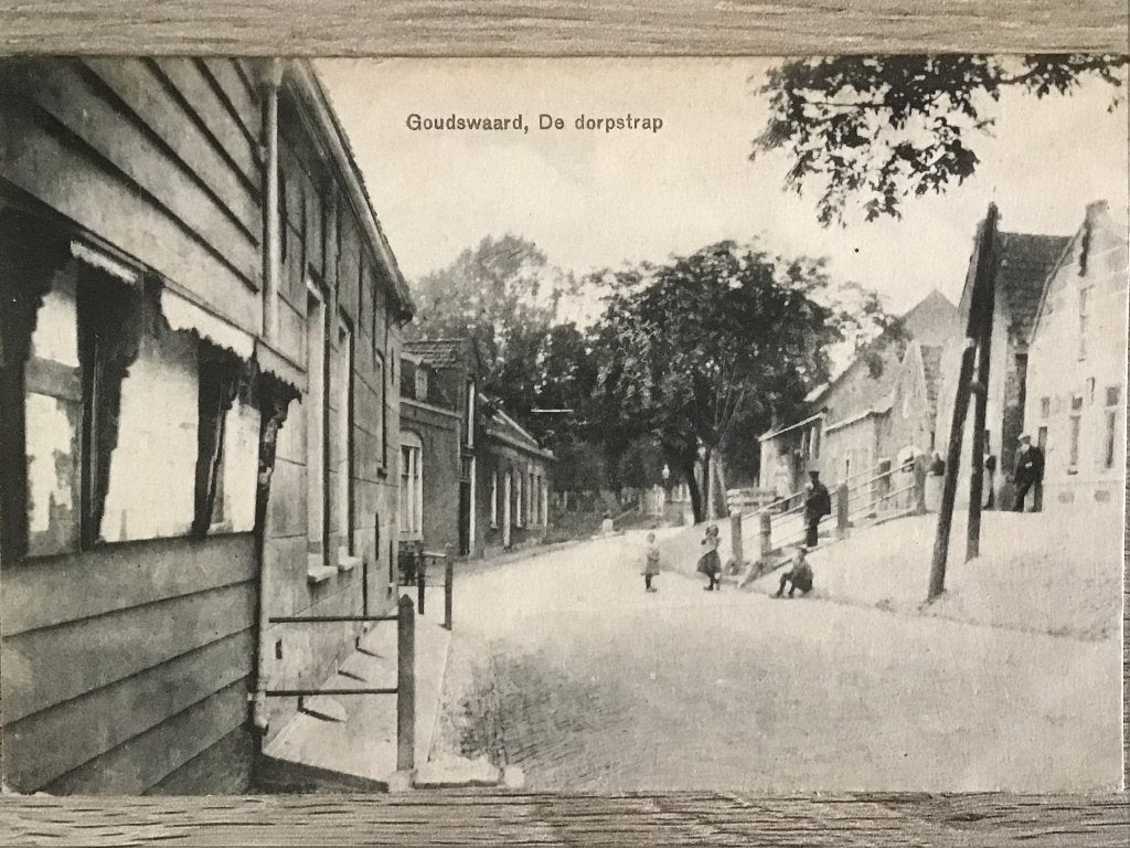 Goudswaard de Dorpstrap 1923- 28, Verzamelen, Ansichtkaarten | Nederland, Verzenden, 1920 tot 1940, Gelopen, Zuid-Holland