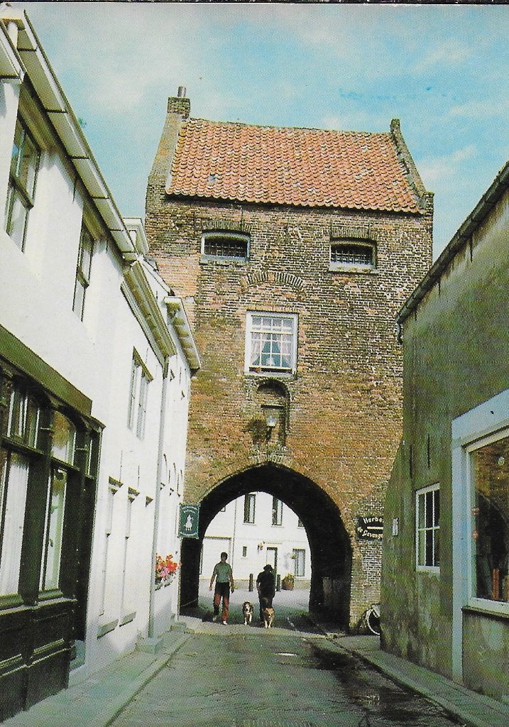 Woudrichem gevangenpoort gelopen ansichtkaart ( 530 ), Ophalen of Verzenden, 1980 tot heden, Gelopen