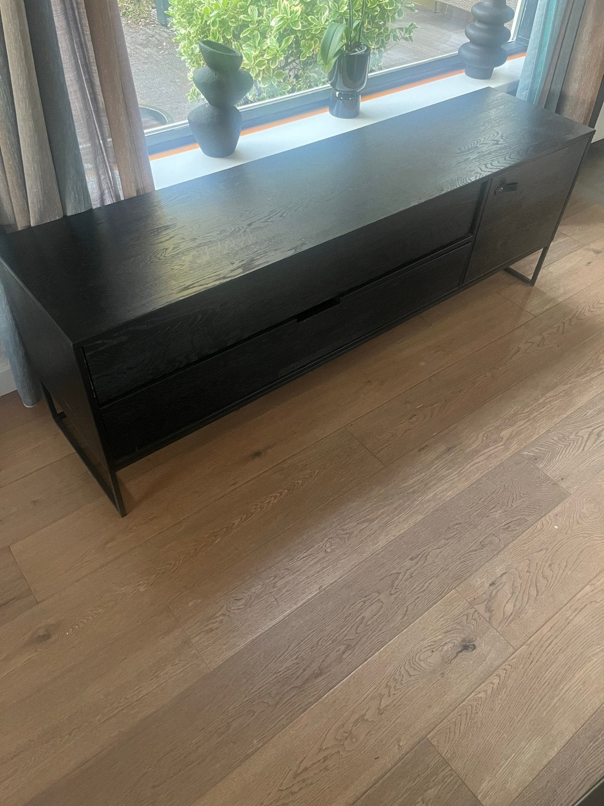 Zwart dressoir/tv-meubel van eikenhout, Gebruikt, 150 tot 200 cm, Eikenhout, Ophalen of Verzenden
