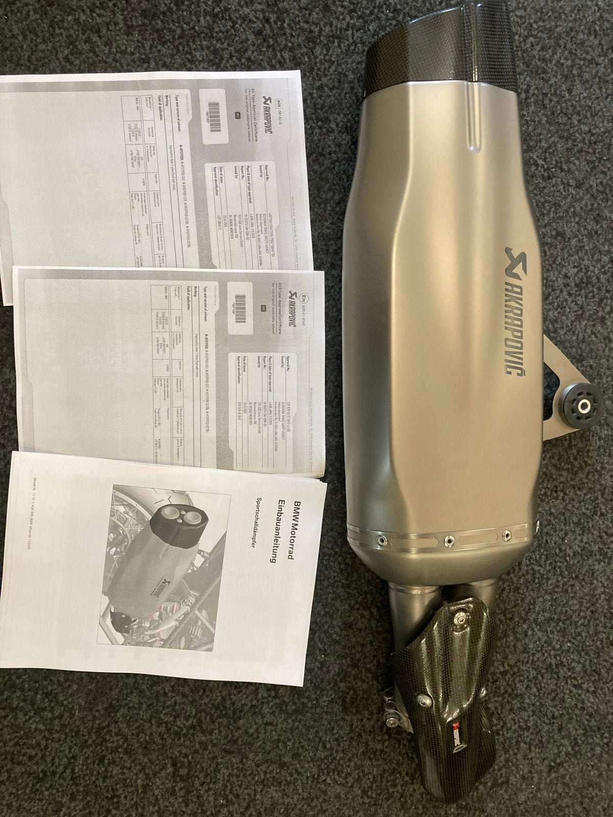 Akrapovic slip-on uitlaat BMW R1250/R1200 GS/GSA (vanaf 2014, Motoren, Ophalen, Gebruikt
