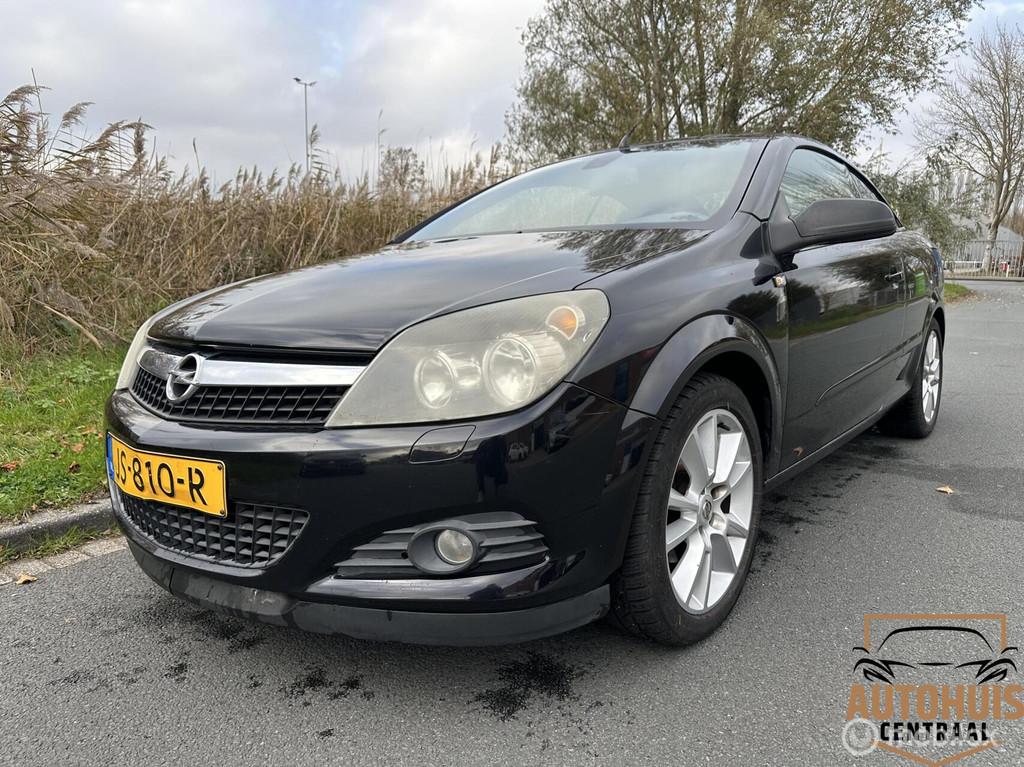 Opel Astra TwinTop 1.8 Cosmo*Dakstoring*, Voorwielaandrijving, Gebruikt, 4 cilinders, Cabriolet