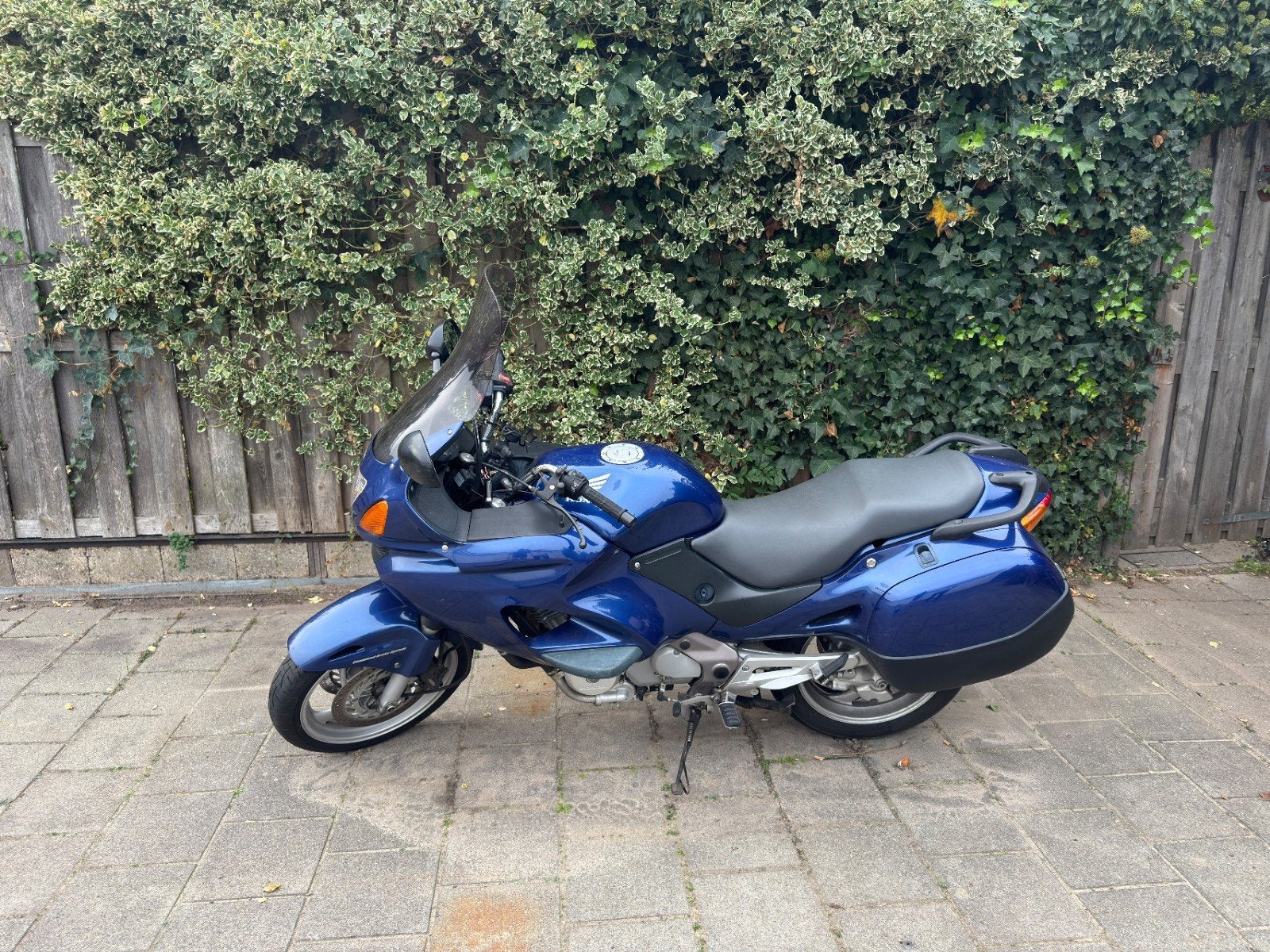 Honda Deauville NT650V met geïntegreerde koffers, 2 cilinders, Gebruikt, Particulier, Meer dan 35 kW