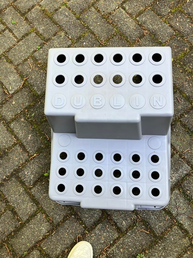 Caravan trapje, Ophalen, Zo goed als nieuw