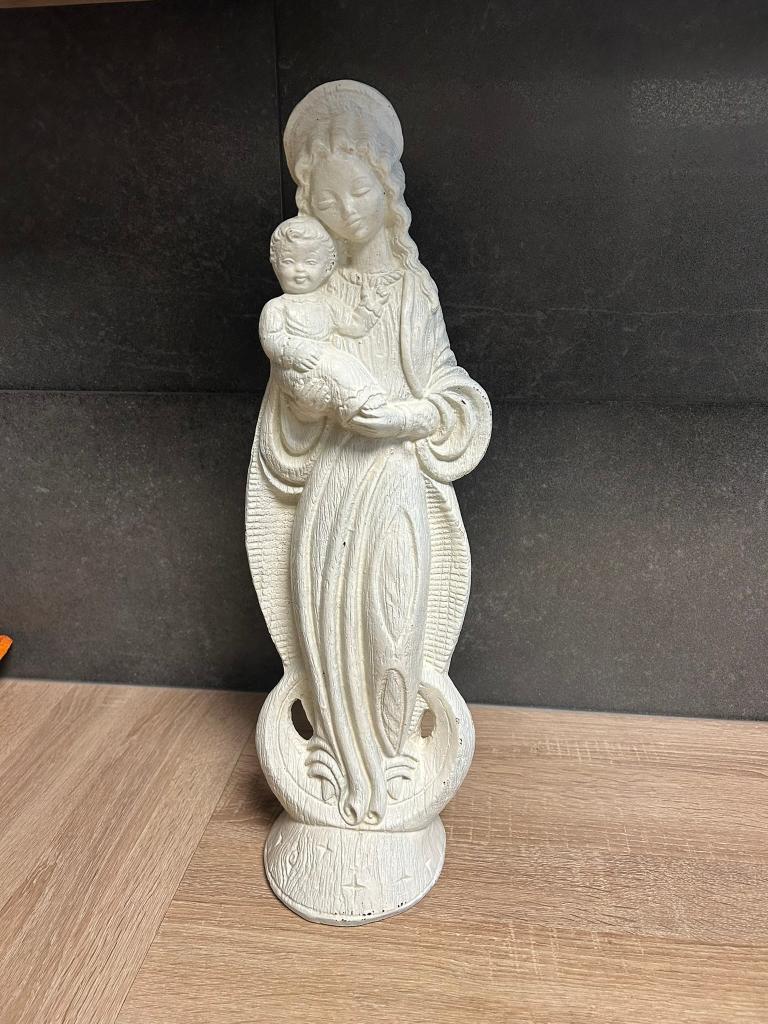 Maria beeld met kind, Ophalen