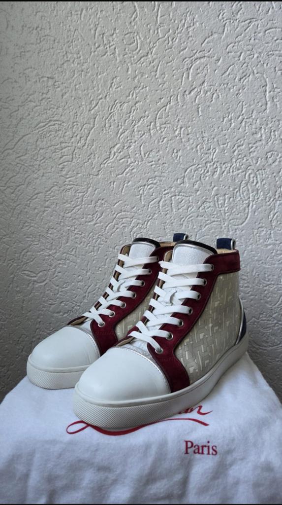 Christian Louboutin, Ophalen of Verzenden, Zo goed als nieuw, Zwart
