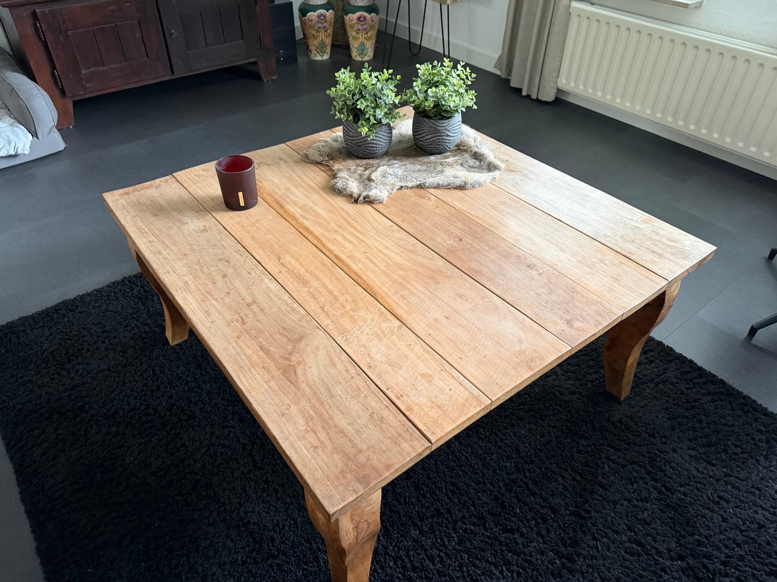 Robuuste houten salontafel - Vierkant, Huis en Inrichting, Ophalen, Gebruikt, 50 tot 100 cm, 50 tot 100 cm