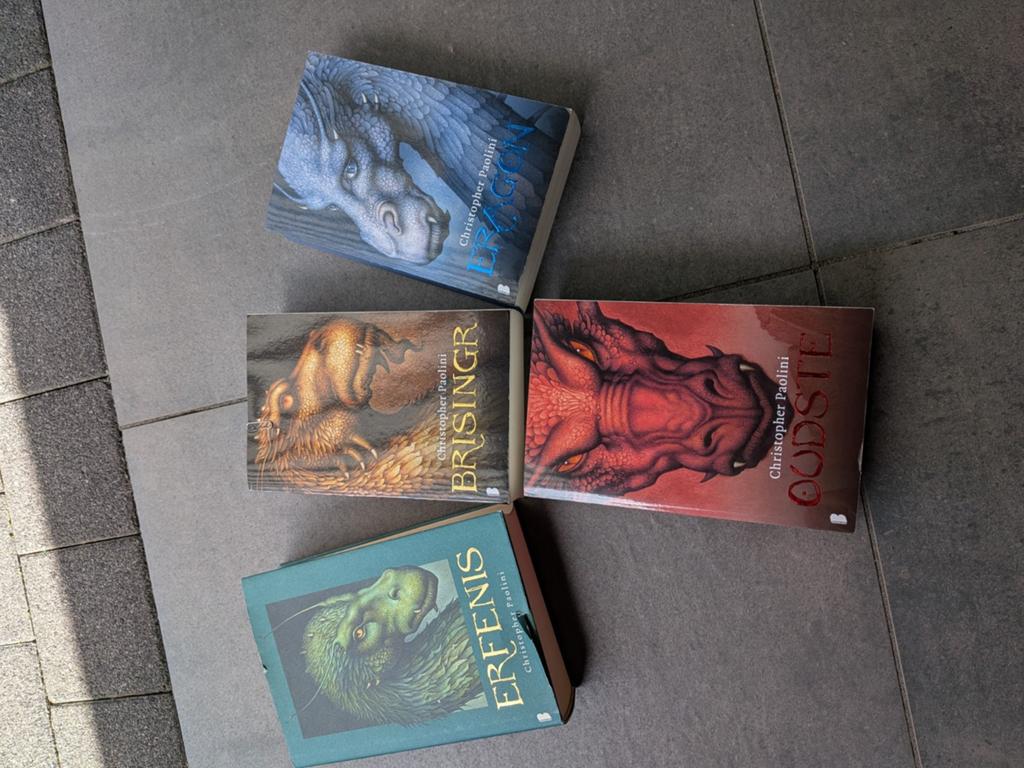 Eragon serie - Christopher Paolini (4 boeken), Ophalen, Gelezen, Christopher Paolini