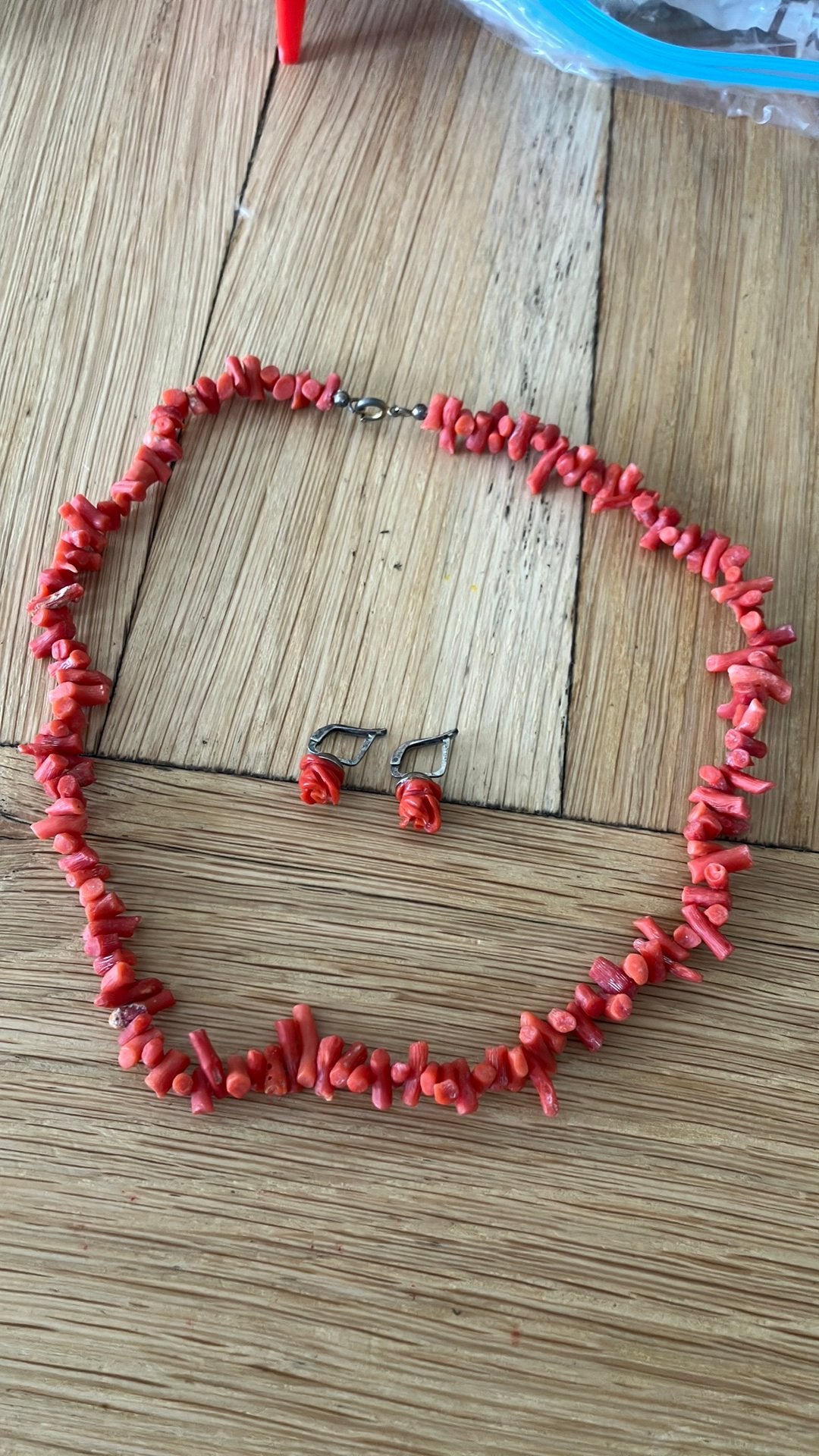 Koraal ketting en oorbellen set, Gebruikt, Ophalen of Verzenden, Steen of Mineraal, Met edelsteen