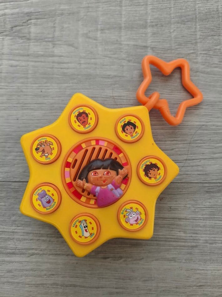 Fisher Price Dora the explorer mini family, Ophalen of Verzenden, Gebruikt, Overige typen, Met geluid