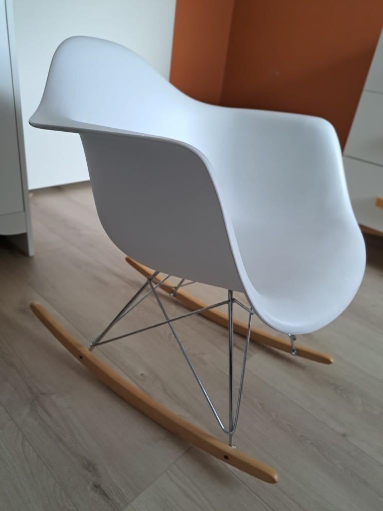 Witte kinder schommelstoel, Kinderen en Baby's, Kinderkamer | Tafels en Stoelen, Ophalen, Gebruikt, Stoel(en)