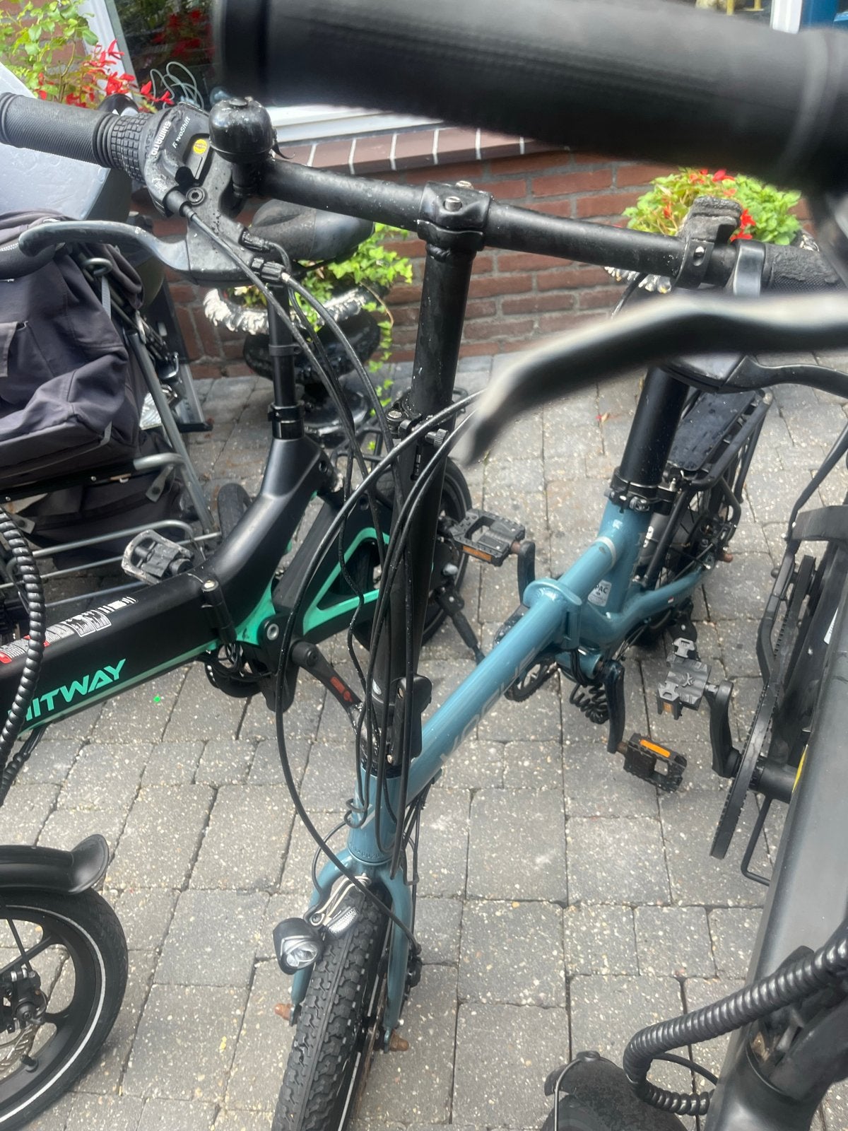 Nieuwe vouwfietsen met roetschade, zonder laders/accu's, 20 inch of meer, Nieuw, Totaal opvouwbaar, Ophalen