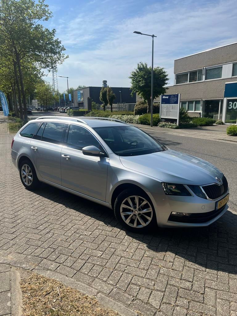 Nette Skoda Octavia 1.0 TSI 85KW Combi 2017 Grijs, Auto's, Skoda, Particulier, Octavia, Airbags, Airconditioning, Android Auto