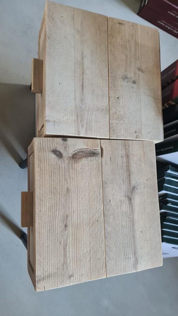 Set van twee nachtkastjes (prijs per stuk)  OUTLET, Huis en Inrichting, Slaapkamer | Nachtkastjes, Minder dan 45 cm, Info@hout-art.nl