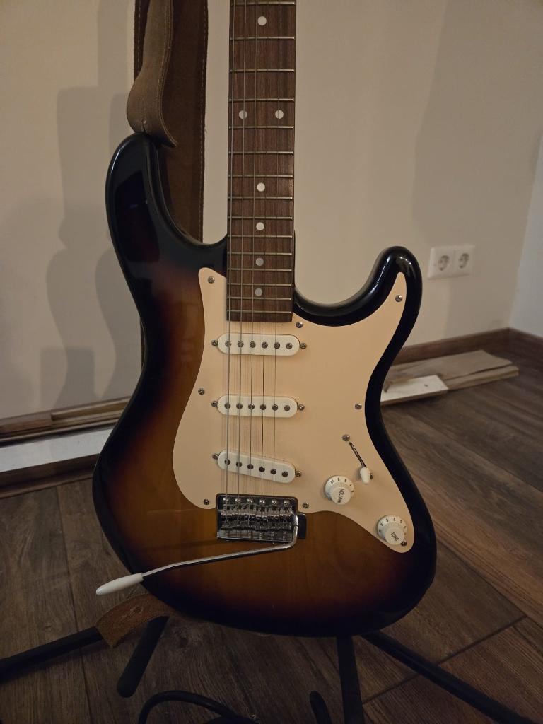 elektrische gitaar, Met versterker, Zo goed als nieuw, Solid body, Ophalen