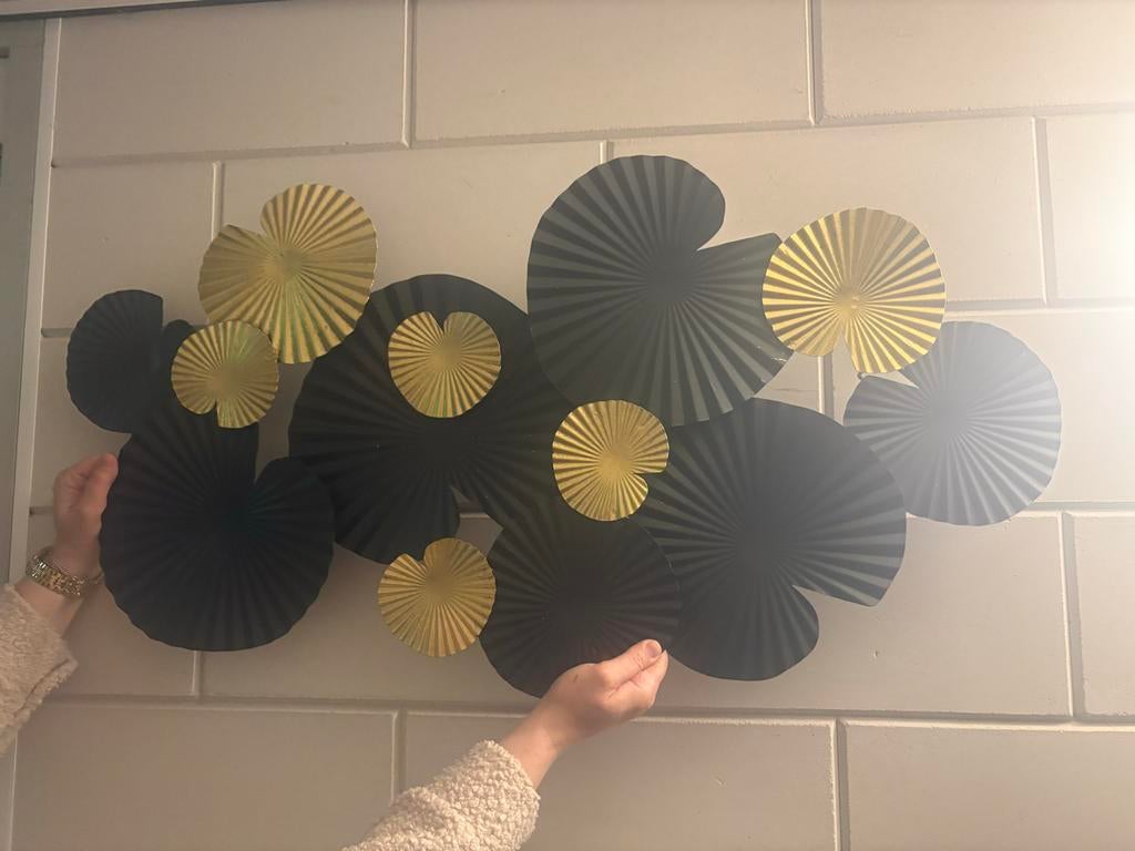 Moderne Wanddecoratie Waterlelies Zwart Goud Metaal, Metaal, Wandsculptuur, Meerkleurig, Ophalen of Verzenden