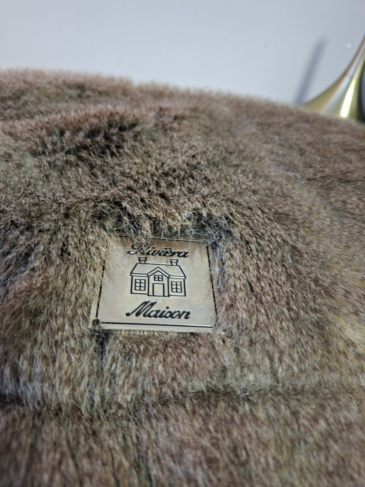 Riviera Maison Faux Fur Polar Plaid 130 x 170 cm, Ophalen of Verzenden, Zo goed als nieuw, Imitatiebont, Plaid