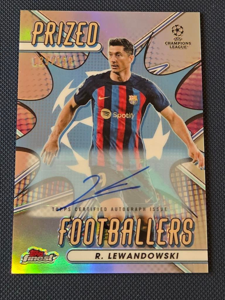 Robert Lewandowski Topps autograph Prized Footballer Barca, Ophalen of Verzenden, Zo goed als nieuw, Buitenlandse clubs, Spelerskaart