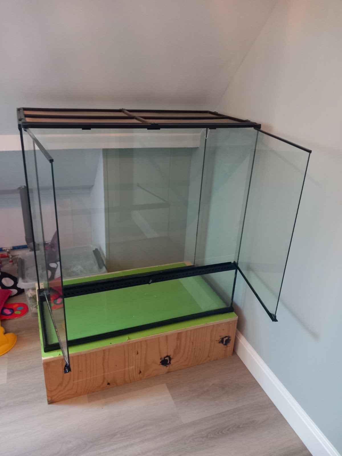 Groot terrarium, Slang, 0 tot 2 jaar