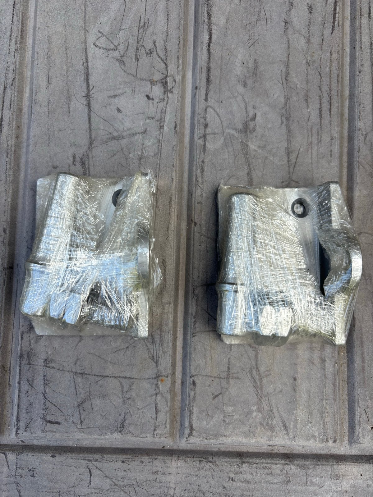 Nieuwe verstelbare plaatduimen (2 stuks) - Zilver RAL 9006, Ophalen of Verzenden, Nieuw, IJzer, Scharnier