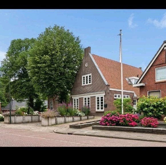 Vrijstaande en comfortabele woning te koop in Mitselwier., 50 m² of meer, Overige regio's